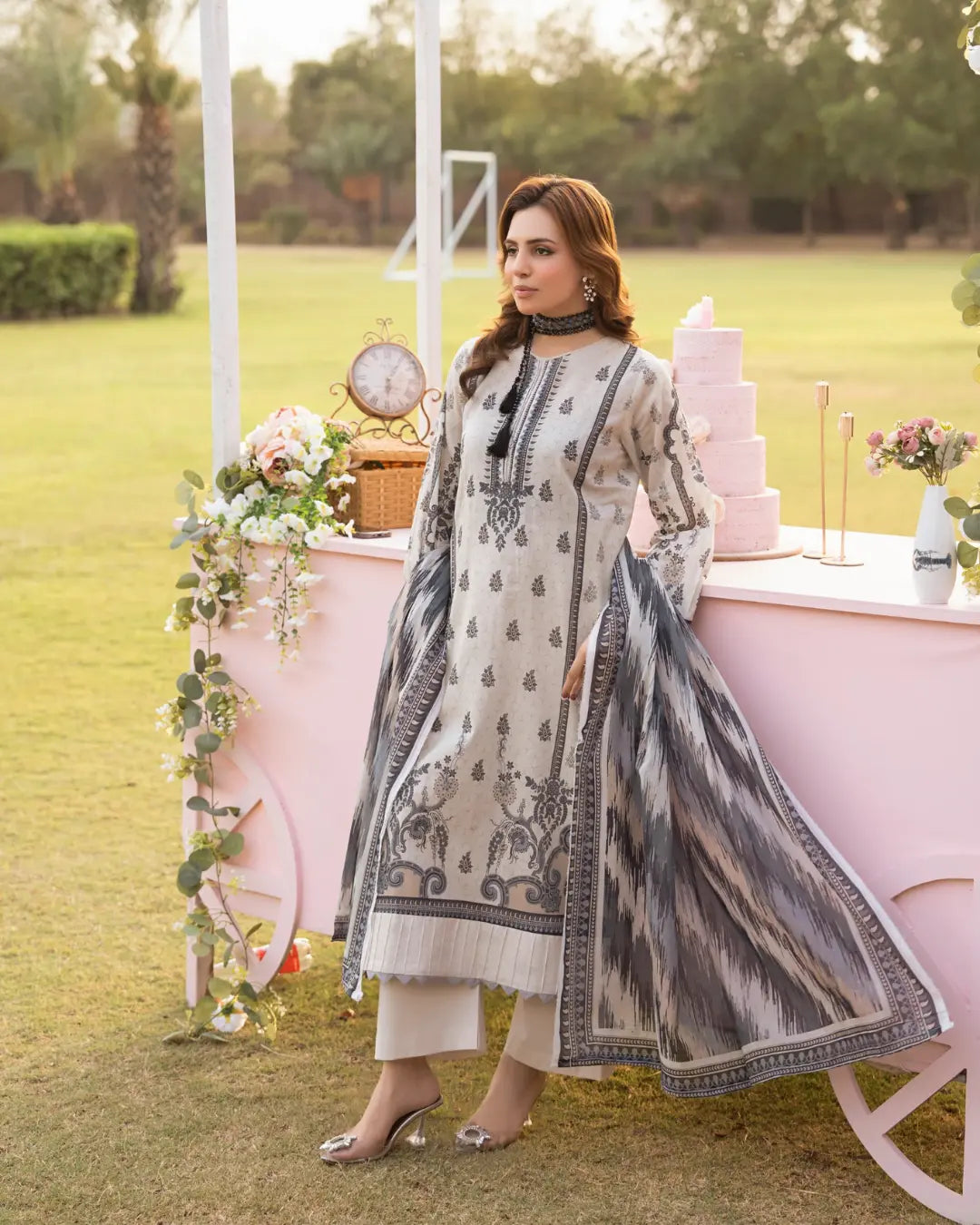 3 Piece - Gold Unstitched Skin Printed Lawn Suit