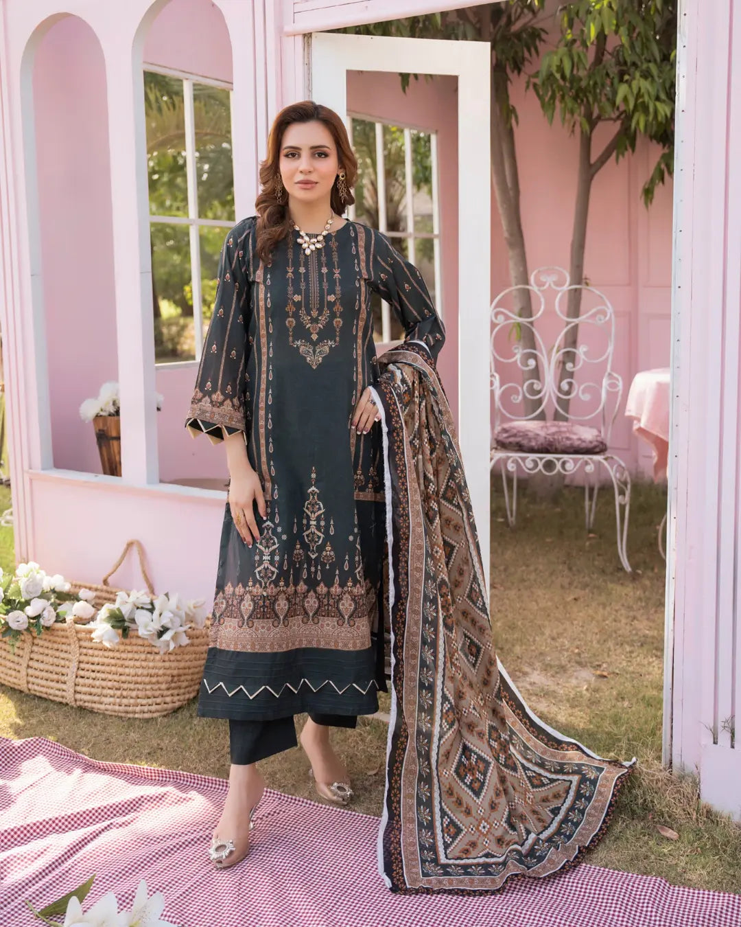 3 Piece - Gold Unstitched Dark green Printed Lawn Suit