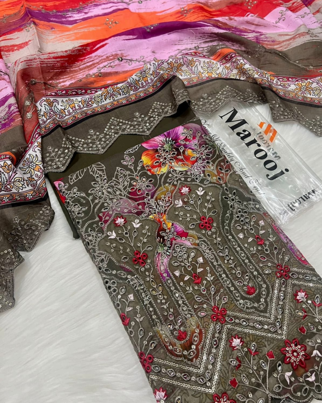 3 Piece - Gold Unstitched Grey Embroidered Lawn Suit