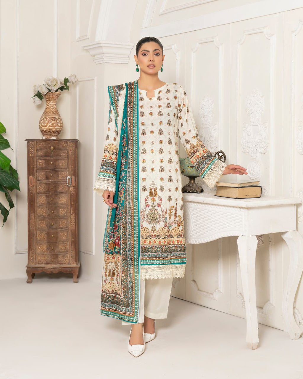 3 Piece - Junoon Unstitched Base Ladies Print Lawn Suit