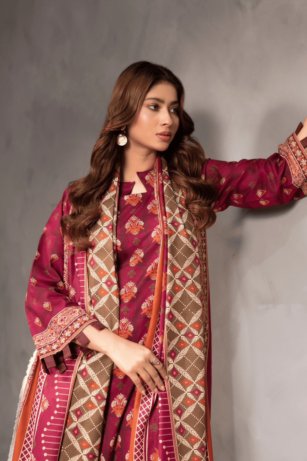 3 Piece - Mahi Unstitched Red Ladies Transliminor Magic Print Lawn Suit