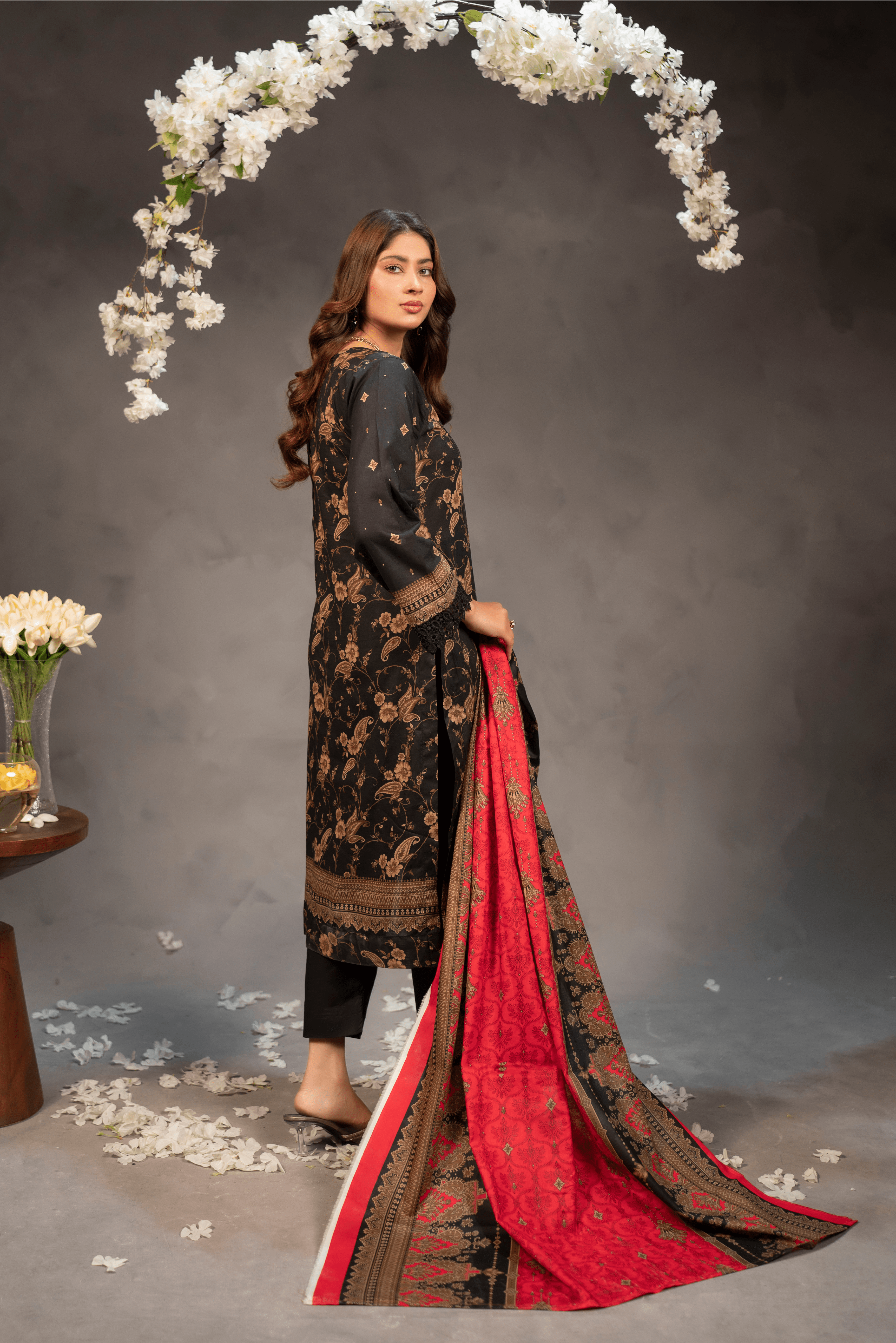 3 Piece - Mahi Unstitched Coal Ladies Transliminor Magic Print Lawn Suit