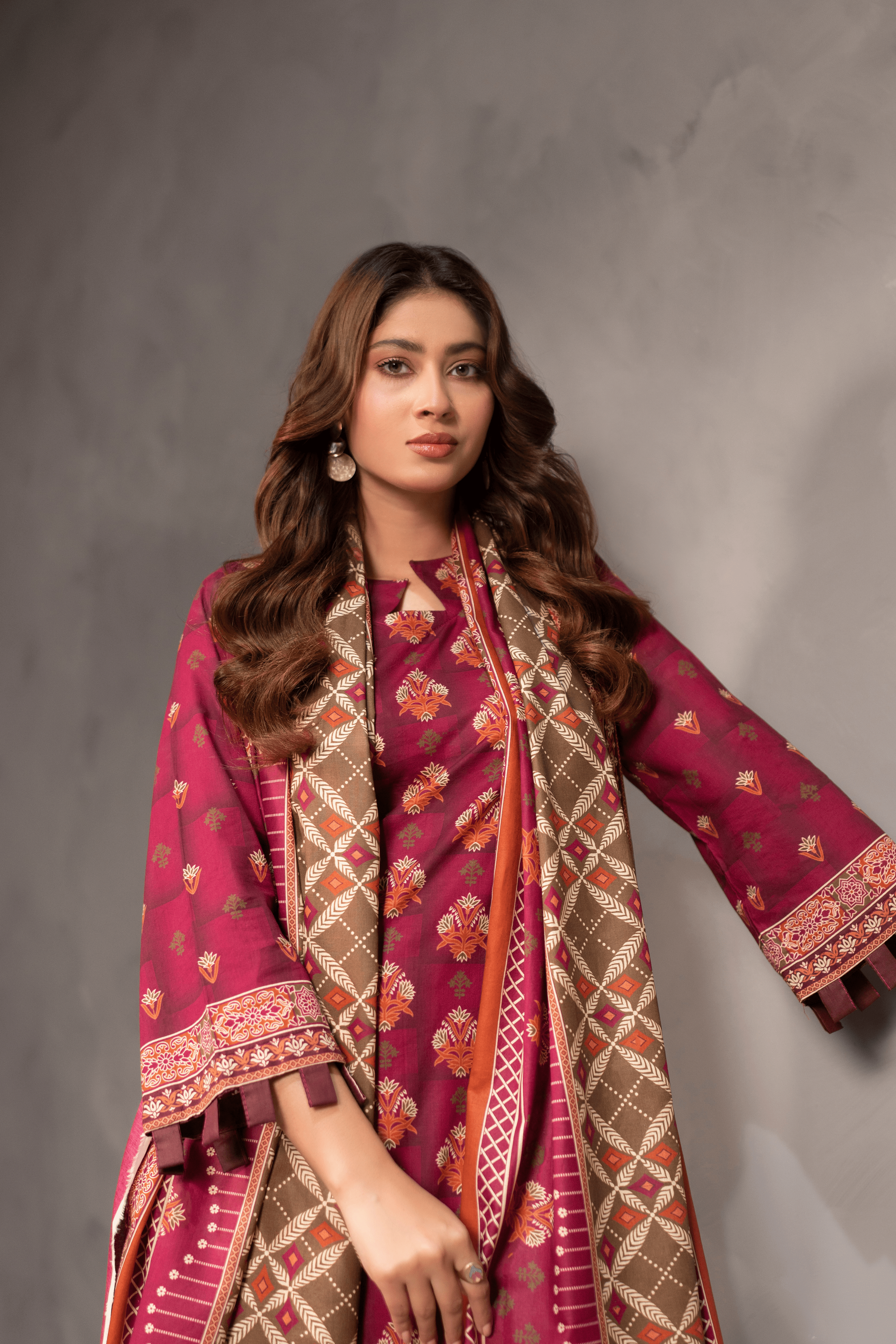 3 Piece - Mahi Unstitched Red Ladies Transliminor Magic Print Lawn Suit