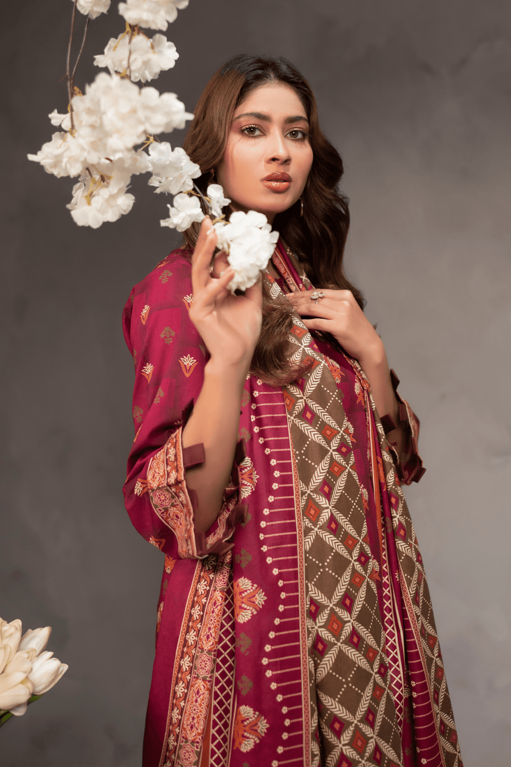 3 Piece - Mahi Unstitched Red Ladies Transliminor Magic Print Lawn Suit