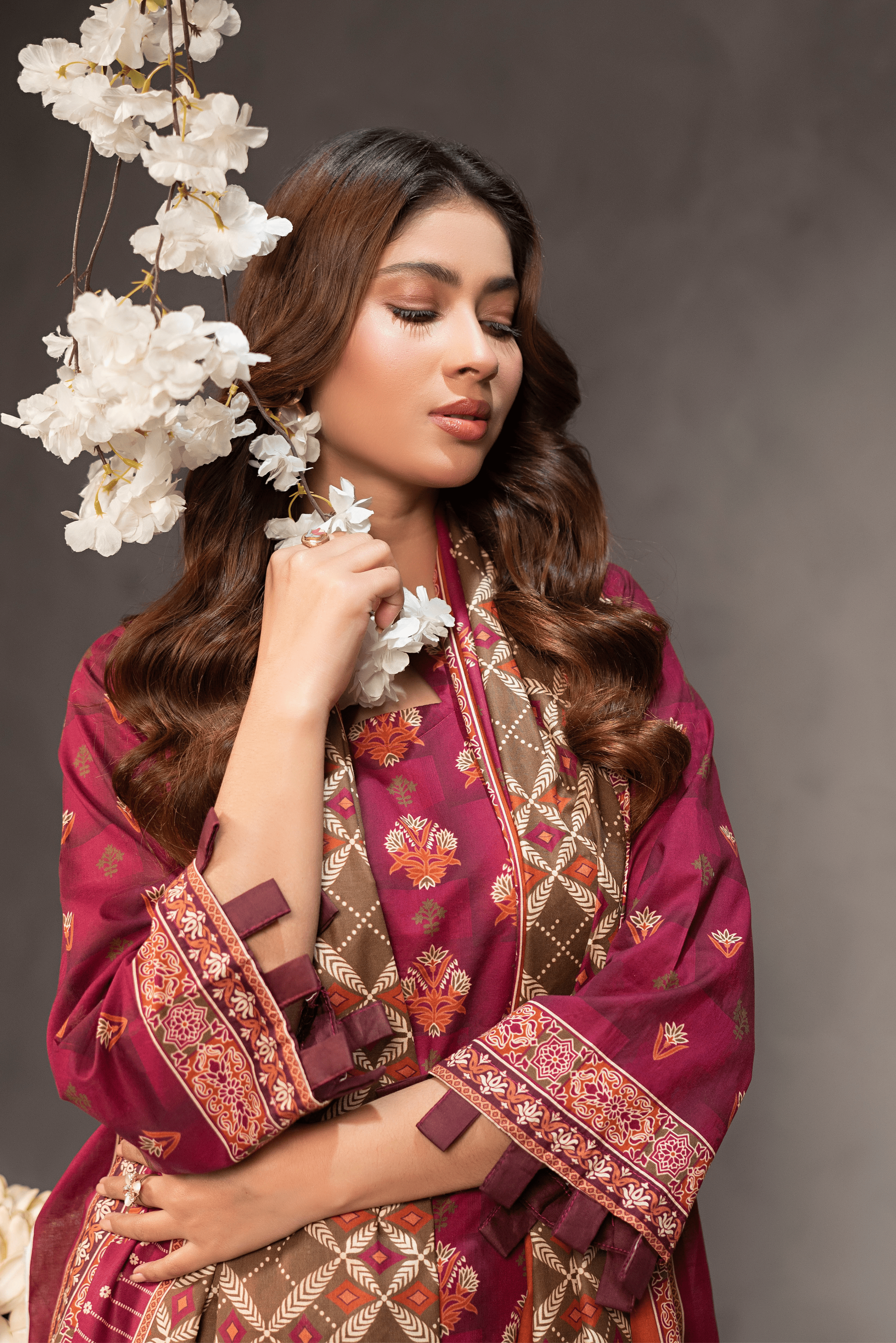 3 Piece - Mahi Unstitched Red Ladies Transliminor Magic Print Lawn Suit