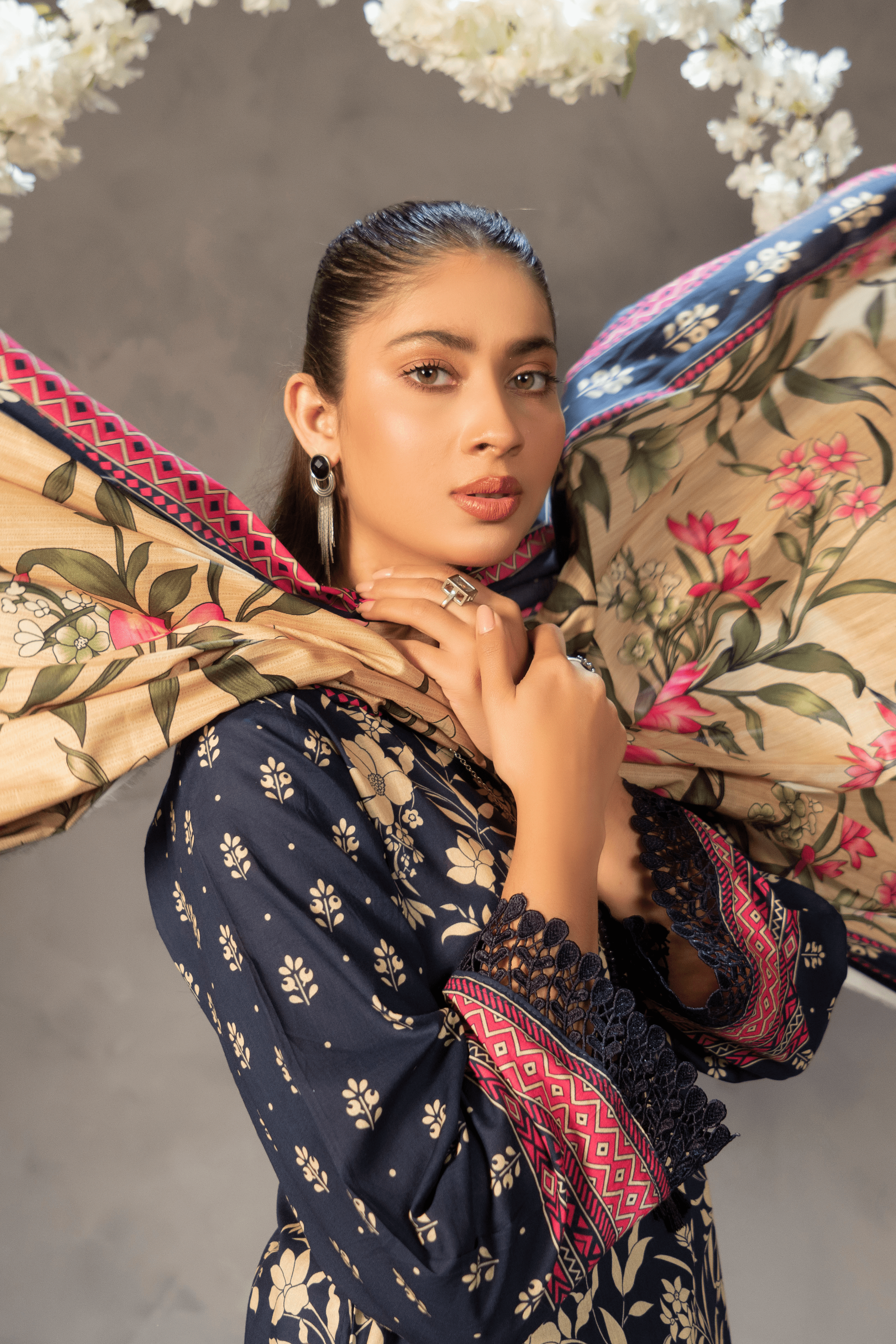 3 Piece - Mahi Unstitched Blue Ladies Transliminor Magic Print Lawn Suit