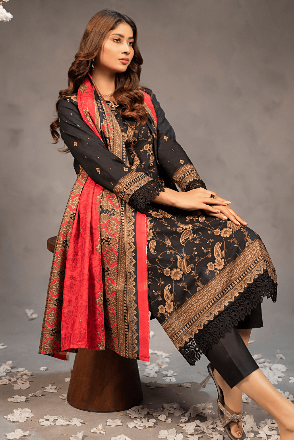 3 Piece - Mahi Unstitched Coal Ladies Transliminor Magic Print Lawn Suit