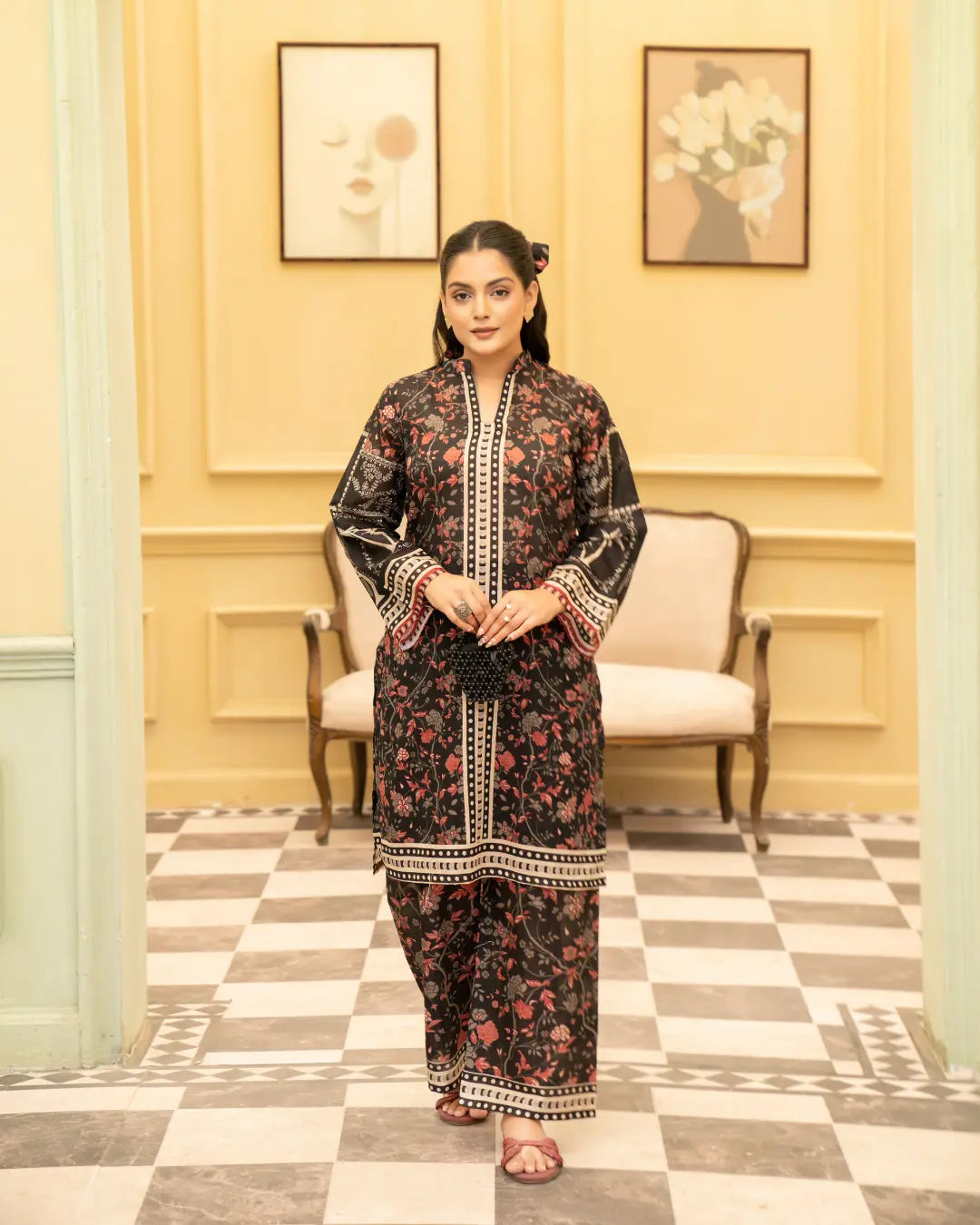 2 Piece - Gold Unstitched Black Ladies Print Lawn Suit