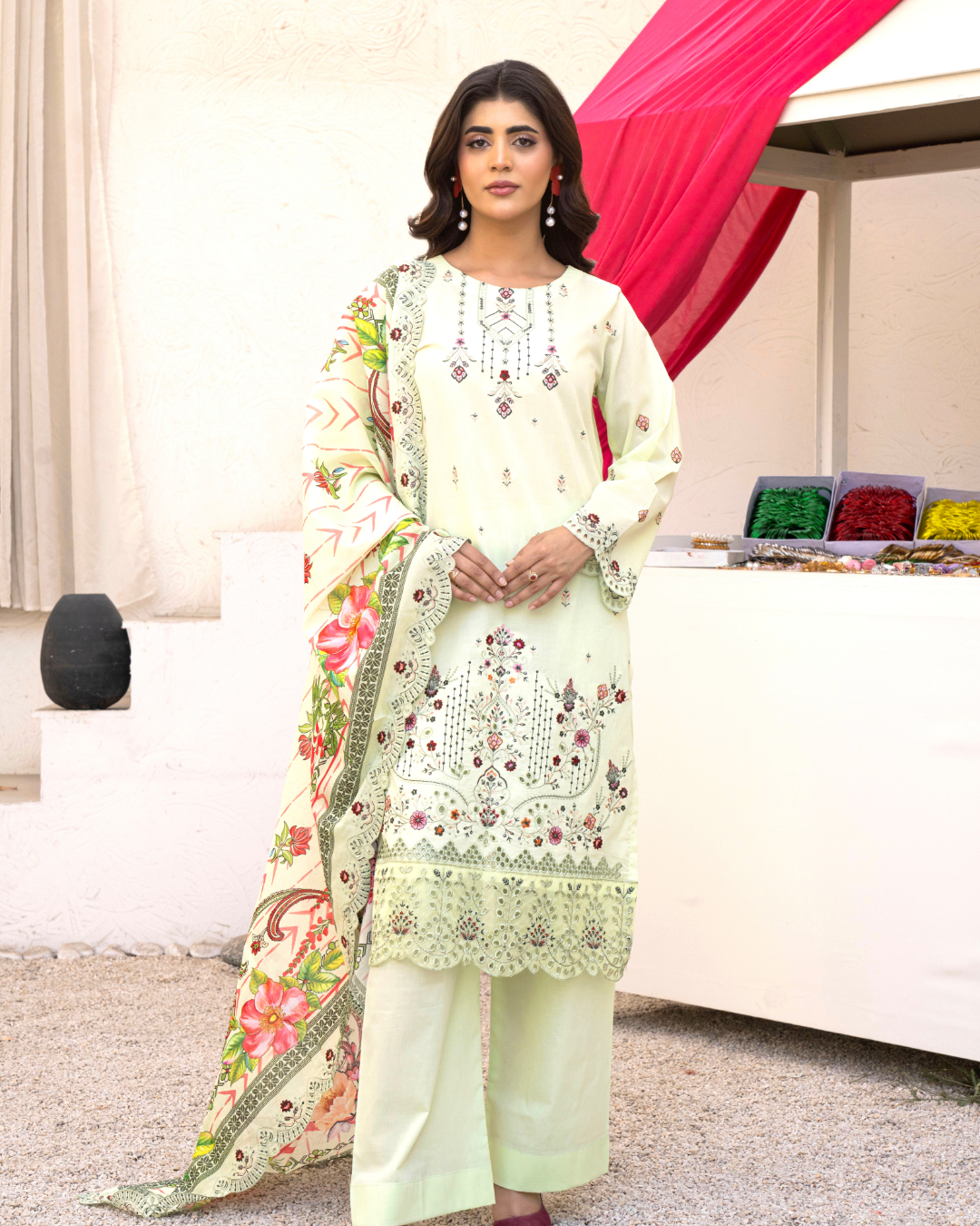 3 Piece - Gold Unstitched Off White Embroidered Lawn Suit